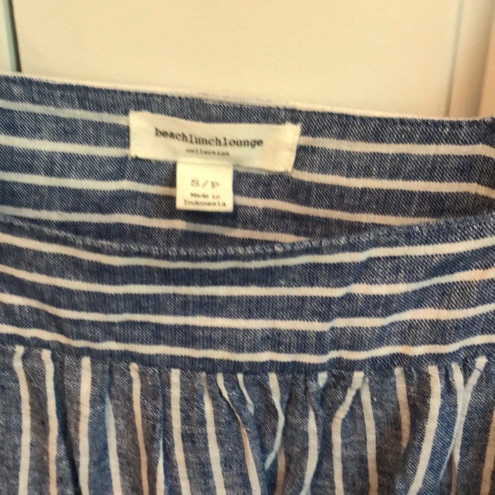 Beachy top - Picture 2 of 3